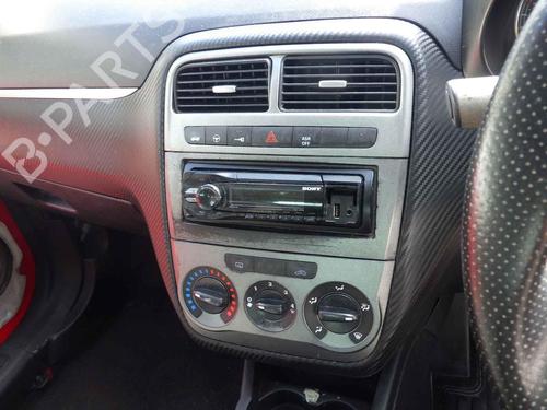 Gear lever FIAT GRANDE PUNTO (199_) 1.4 (199AXB11, 199AXB1A, 199BXB1A, 199AXL1A) | BP29343333M90 