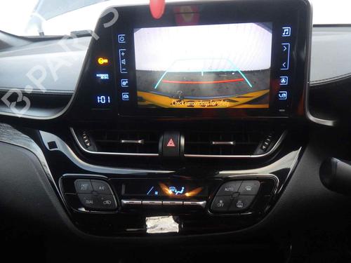 Brugte TOYOTA C-HR (_X1_) 1.8 Hybrid (ZYX10_, ZYX11_, ZYX10R, ZYX11R) (122 hp) 4430213