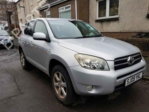 Brugte TOYOTA RAV 4 III (_A3_)  2.2 D 4WD (ALA30_, ALA30R)  4597982