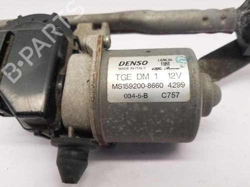 Front wiper motor FIAT 500 (312_) 1.2 (312AXA1A) | BP25840323M29 