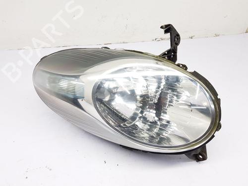 Used Left headlight NISSAN MICRA III (K12) 1.2 16V (80 hp) 28029194