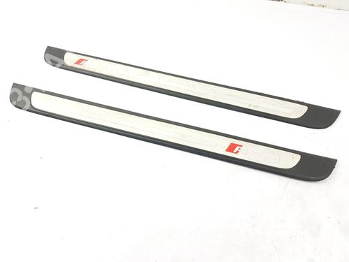 Right sideskirt AUDI A3 Sportback (8VA, 8VF) RS3 quattro | BP29900446C114