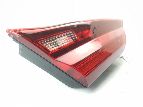 Left tailgate light BMW 1 (F40) M 135 i xDrive | BP31819972C79