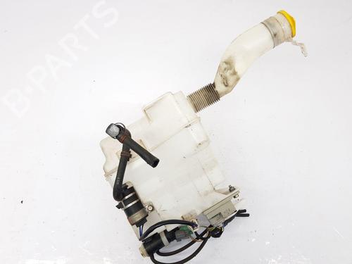 Used Windscreen washer tank SUBARU FORESTER (SH_) 2.0 D AWD (SHH, SHD, SHN) (147 hp) 29641734