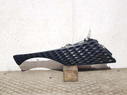 Used Grille NISSAN JUKE (F15) 1.6 (94 hp) 31574737