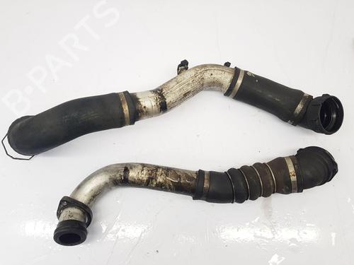 intercooler-pipe-bmw-5-e60-2001-2002-2003-2004-2005-2006-2007-2008-2009-2010-32127439 main image