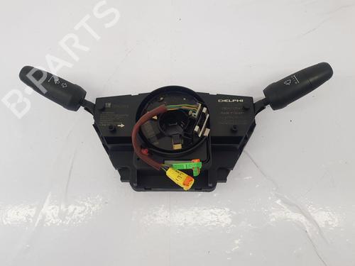 Used Steering column stalk Steering column stalk VAUXHALL CORSA Mk III (D) (S07) 1.2 (L08) (80 hp) 35795645 35795645