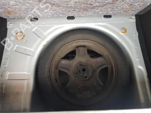 Peças DACIA SANDERO II TCe 90 (B8M1, B8MA, B8AC) 4936346