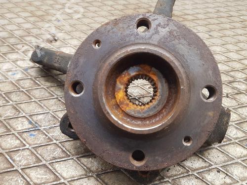 Achsschenkel links vorne VAUXHALL CORSA Mk V (F) 1.5 | BP30500198M25