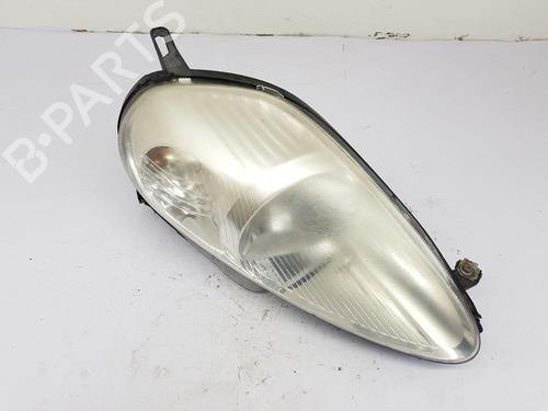 Used Right headlight FIAT GRANDE PUNTO (199_) 1.4 (199AXB11, 199AXB1A, 199BXB1A, 199AXL1A) (77 hp) 29262821