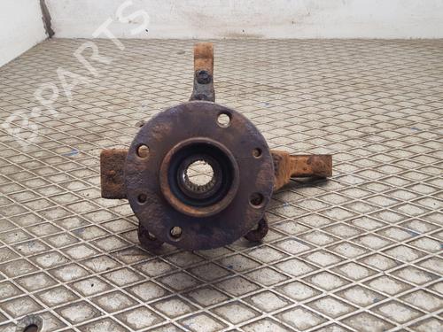 Used Right front steering knuckle NISSAN MICRA III (K12) 1.2 16V (80 hp) 30330709