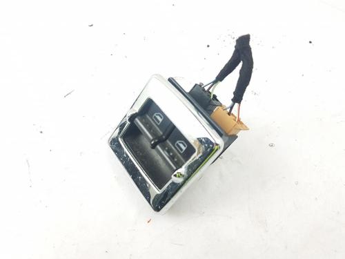 Højre fortil elrude kontakt VW NEW BEETLE (9C1, 1C1) 2.0 (115 hp) 31722807