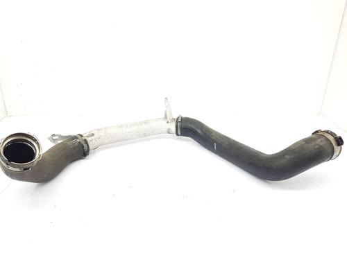 intercooler-pipe-volvo-v40-hatchback-525-2012-2013-2014-2015-2016-2017-2018-2019-32251941 main image