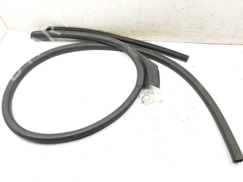 Used Rubber door seal AUDI R8 (4S3, 4SP) 5.2 FSI quattro (610 hp) 22682189