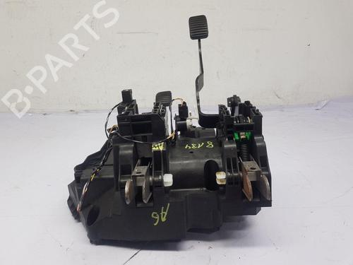 Pedal VAUXHALL CORSA Mk IV (E) (X15) 1.2 | BP30839941I4