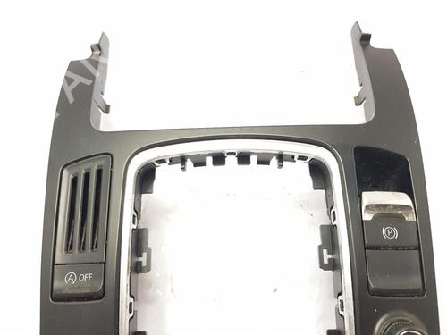 Switch AUDI Q5 (8RB) 2.0 TDI quattro | BP29262687I30 