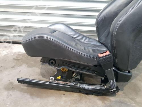 Siège avant droit BMW 4 Coupe (F32, F82) M4 Competition | BP30650130C16