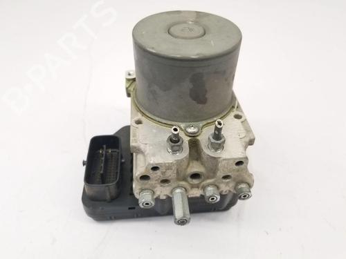 Used ABS pump ABS pump LEXUS IS II (_E2_) 200d (ALE20_, ALE20R) (150 hp) 33004868 33004868