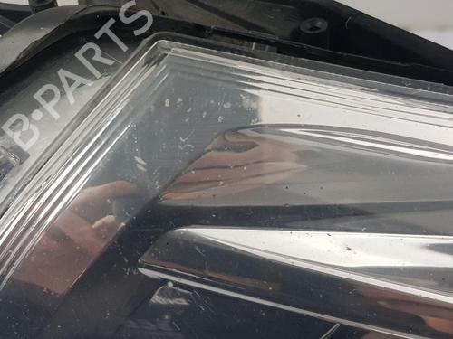 Right headlight PEUGEOT EXPERT Van (VF3A_, VF3U_, VF3X_) 1.6 HDi 90 8V | BP30402851C29 