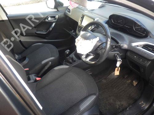 Rear bumper PEUGEOT 208 I (CA_, CC_) 1.2 VTI 82 | BP32352799C8