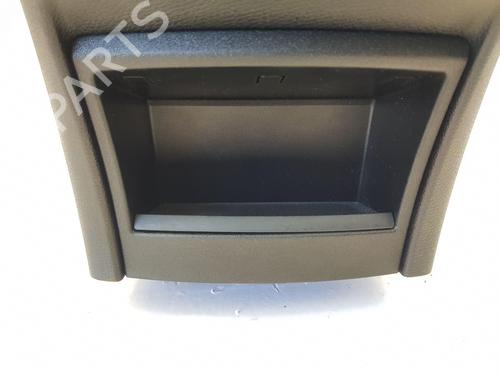 Armrest / Center console MERCEDES-BENZ C-CLASS (W205) C 200 EQ Boost (205.077) | BP28137177I20 