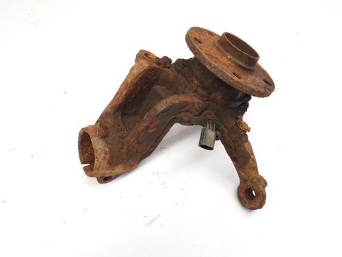 Right front steering knuckle VW CADDY III Box Body/MPV (2KA, 2KH, 2CA, 2CH) 1.9 TDI | BP22680106M26 