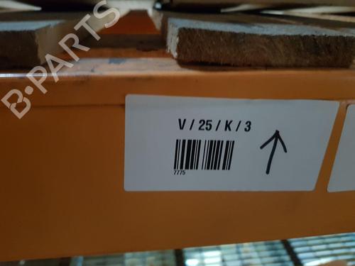 Left front fog light TOYOTA AURIS (_E18_) 1.8 Hybrid (ZWE186_, ZWE186R) | BP26692604C30 