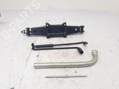 Reservehjul kit Reservehjul kit VW GOLF VII (5G1, BQ1, BE1, BE2) 1.5 TSI (150 hp) 34042693 34042693