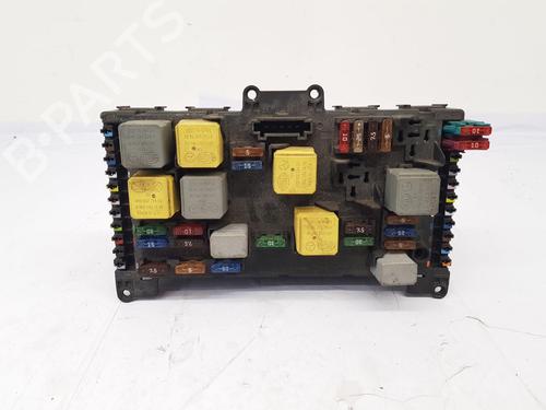 Used Fuse box Fuse box MERCEDES-BENZ VITO / MIXTO Van (W639) 111 CDI (639.601, 639.603) (116 hp) 33677721 33677721