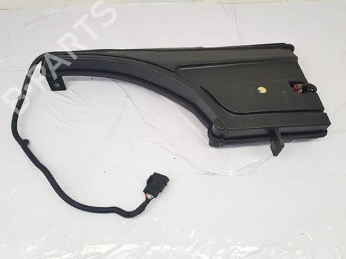 Used Windscreen washer tank Windscreen washer tank MASERATI LEVANTE SUV (M161) 3.0 D Q4 (275 hp) 35934091 35934091