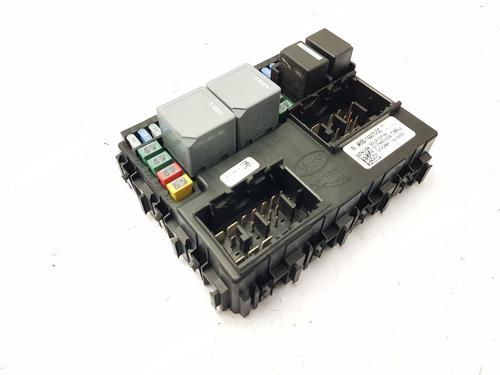 Used Fuse box Fuse box LAND ROVER DEFENDER Station Wagon (L663) D300 MHEV 4x4 (300 hp) 32430256 32430256