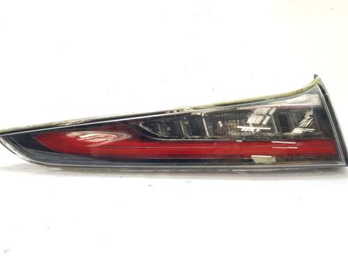 Used Left tailgate light TOYOTA COROLLA Hatchback (_E21_, _EA1_, _EH1_) 1.8 Hybrid (ZWE211, ZWE219) (122 hp) 28105023