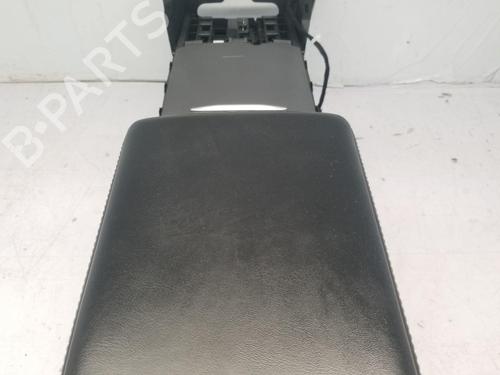 Armrest / Center console TESLA MODEL Y (5YJY) Long Range All-wheel Drive | BP40606477I20 - Image 7