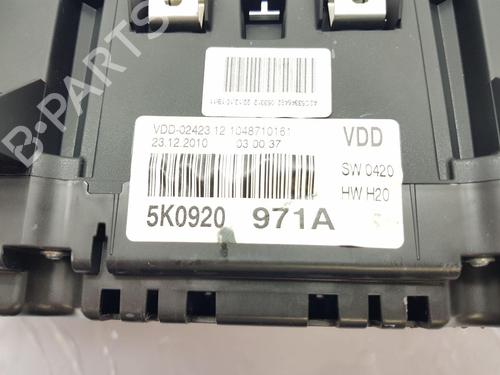 Instrument cluster VW GOLF VI (5K1) 1.6 TDI | BP28827637C47 