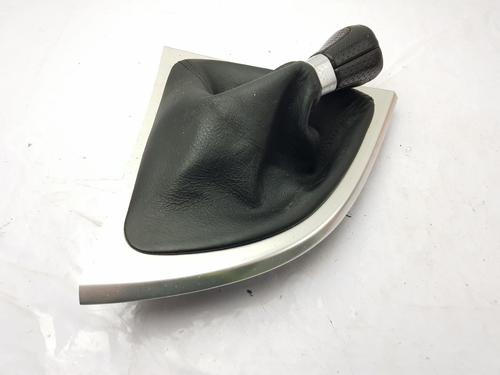 shift-knob-bmw-1-e81-2006-2007-2008-2009-2010-2011-2012-32398012 main image