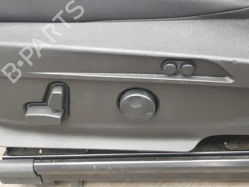 Right front seat ALFA ROMEO GIULIA (952_) 2.2 D (952AFA25, 952AFM25, 952ALA25) | BP28329809C16 