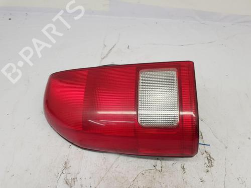 Farolim esquerdo Farolim esquerdo SUZUKI GRAND VITARA I (FT, HT) 2.0 4x4 (TA52, TL52, SQ420) (128 hp) 33630244 33630244