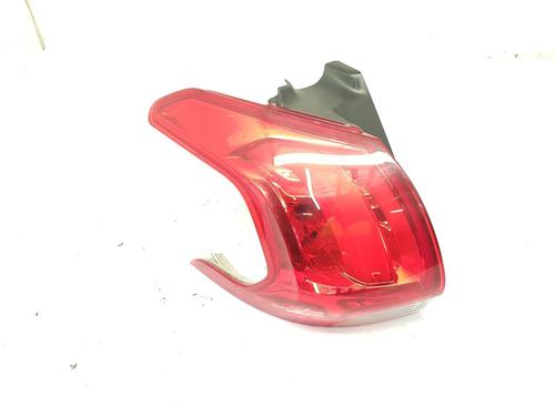 left-taillight-peugeot-2008-i-cu_-2013-33329873 main image