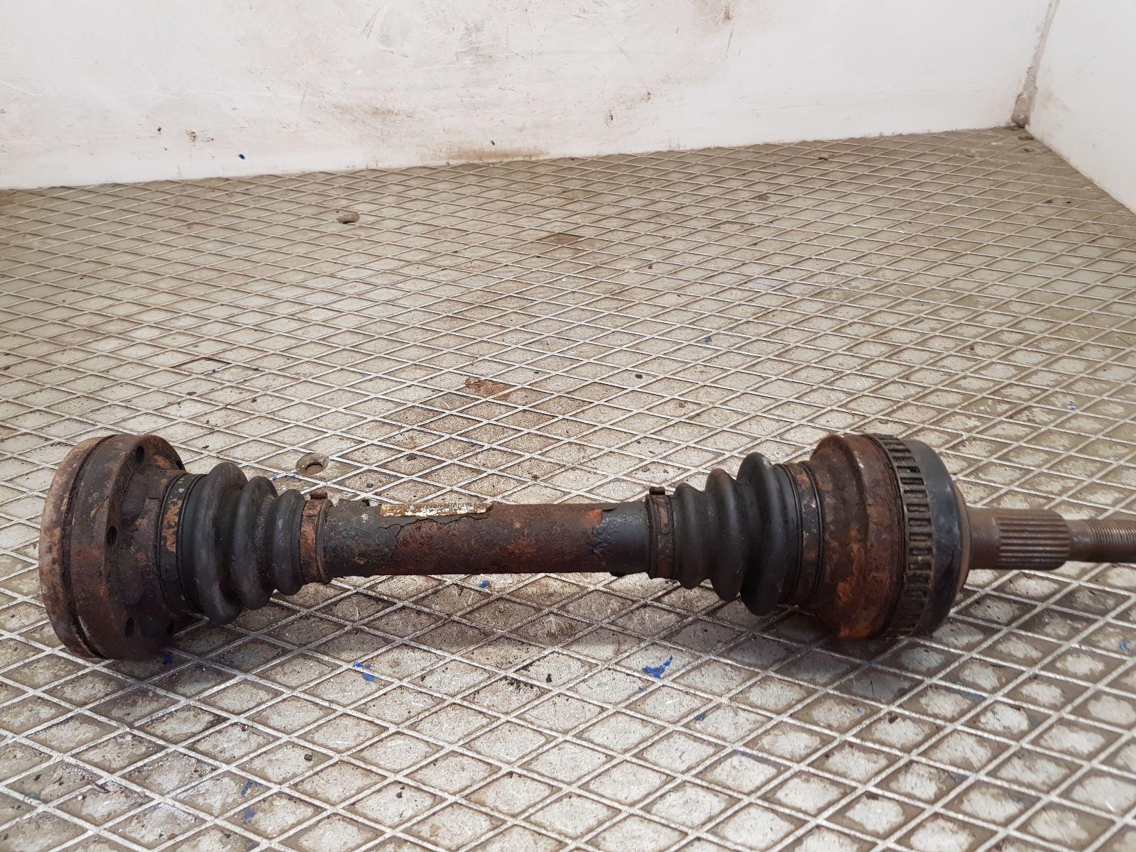 Right rear driveshaft – Porsche 911 (996) 3.6 Carrera 4 (2001-2004)