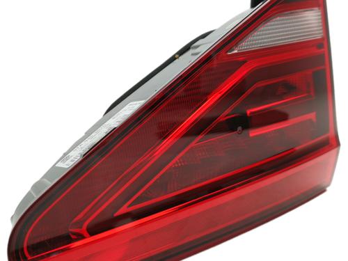 Used Rear center light Rear center light VW TOURAN VAN (5T1) 2.0 TDI (122 hp) 34730753 34730753