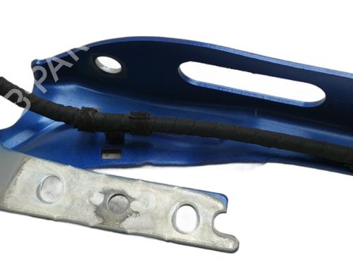 hingedoor-check-strap-seat-arona-kj7-kjp-2017-35763221 main image