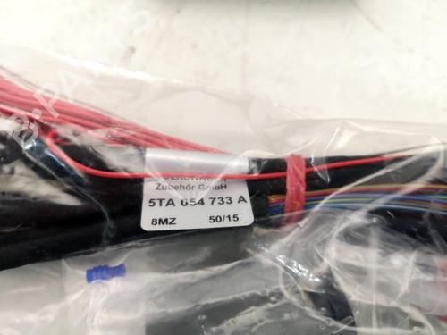 Electronic module VW TOURAN VAN (5T1) 2.0 TDI | BP34729099M83  - Image 6