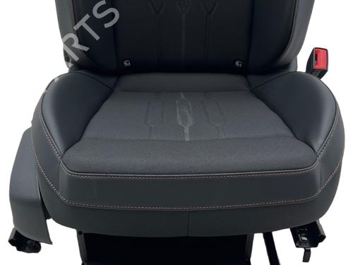 Right front seat CUPRA FORMENTOR (KM7, KMP) 2.0 TSI 4Drive | BP38634457C16 - Image 4