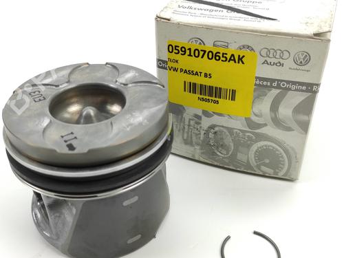 other-audi-a4-b6-8e2-2000-2001-2002-2003-2004-2005-35757203 main image