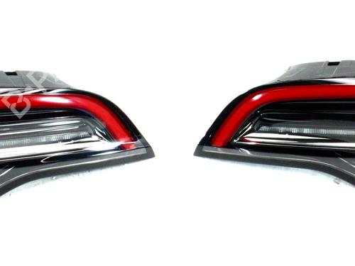 Used Rear center light Rear center light TESLA MODEL 3 (5YJ3) EV AWD (351 hp) 34729508 34729508