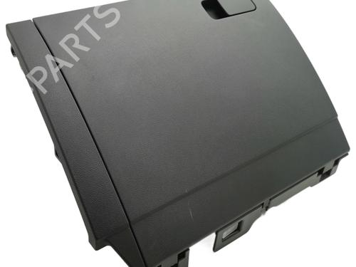 glove-box-vw-touran-5t1-2015-34728537 main image