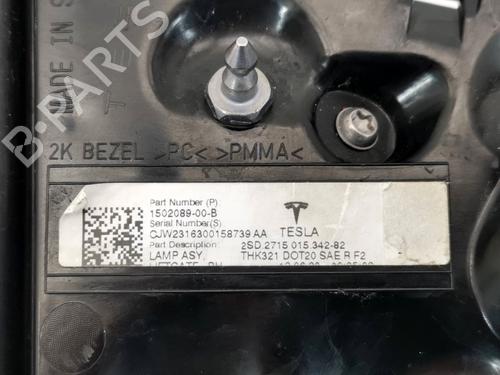 Rear center light TESLA MODEL 3 (5YJ3) EV AWD | BP34729508I39  - Image 7