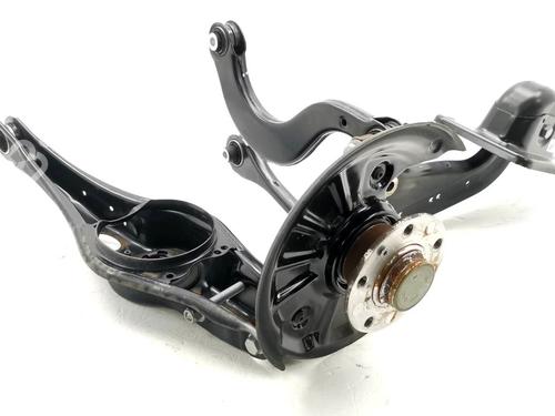 Used Right rear steering knuckle Right rear steering knuckle VW GOLF VII Van (5G1) 1.6 TDi (105 hp) 34726260 34726260