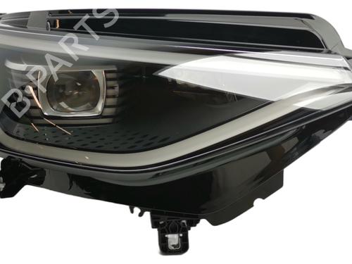 Used Right headlight Right headlight VW ID. Buzz Bus (EBB, EBJ) Electric (EBB) (204 hp) 34724557 34724557