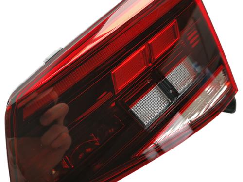 Right taillight VW PASSAT B8 (3G2, CB2) 2.0 TDI | BP34726020C35  - Image 9